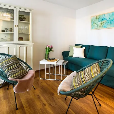 Lavica Bellevue Apartments & Studios Podstrana Exterior photo