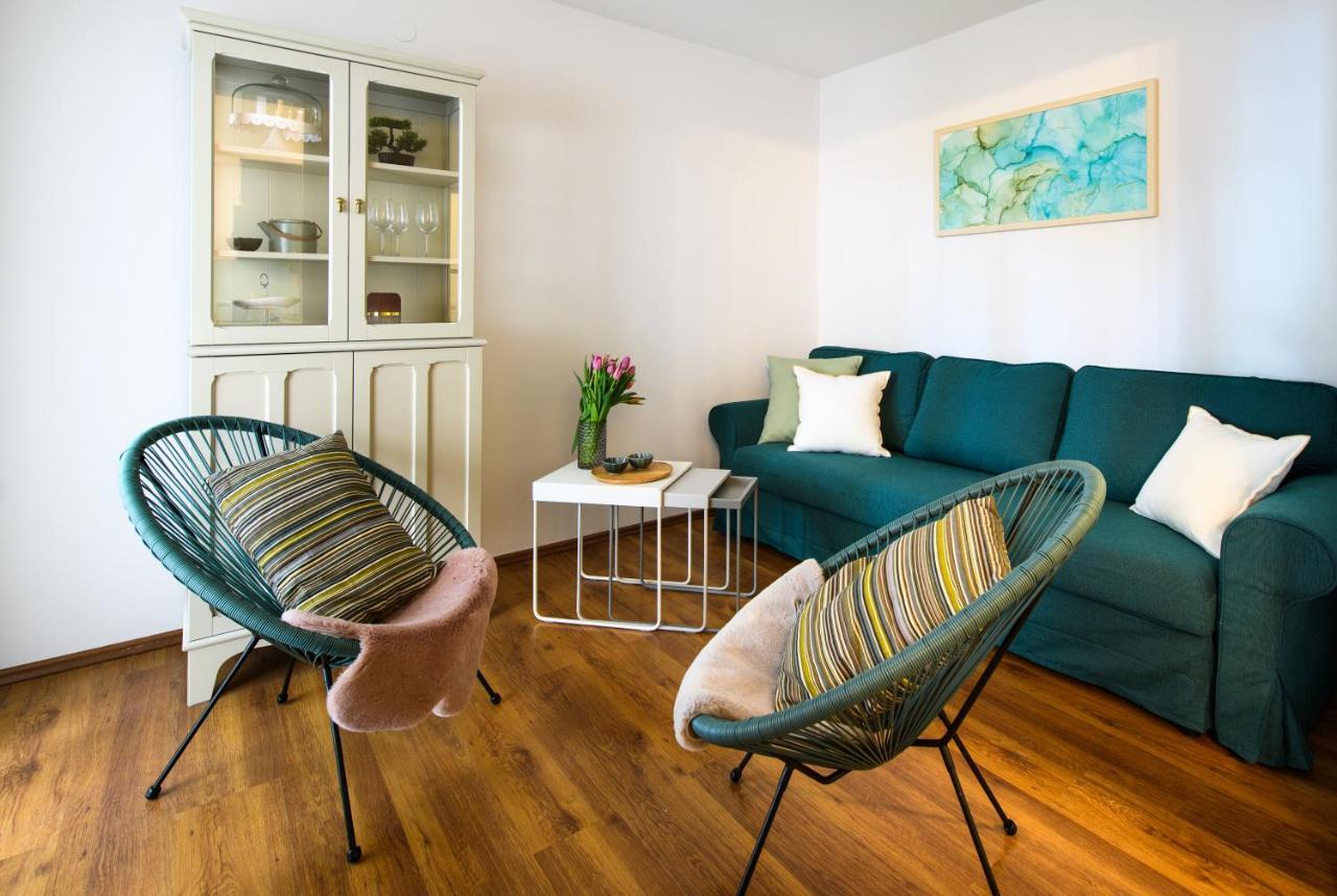 Lavica Bellevue & Appartement Podstrana